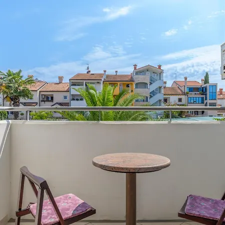 Holiday home Family House Veli Joze