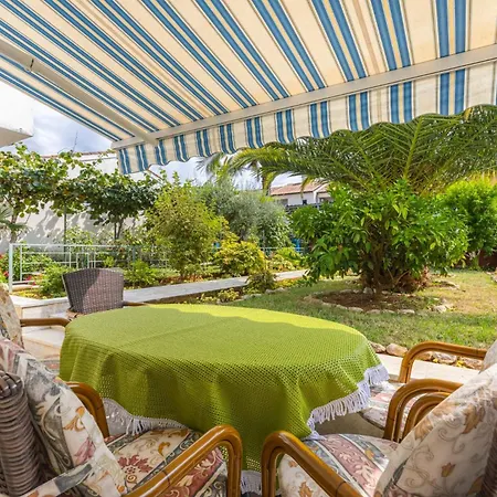 House Sungarden